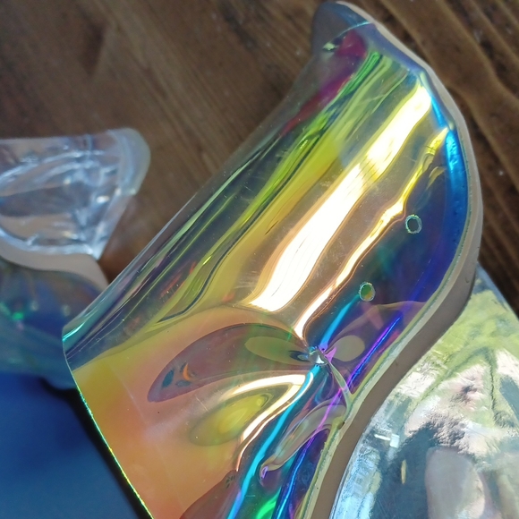 Akira iridescent  wedges - Picture 6 of 12